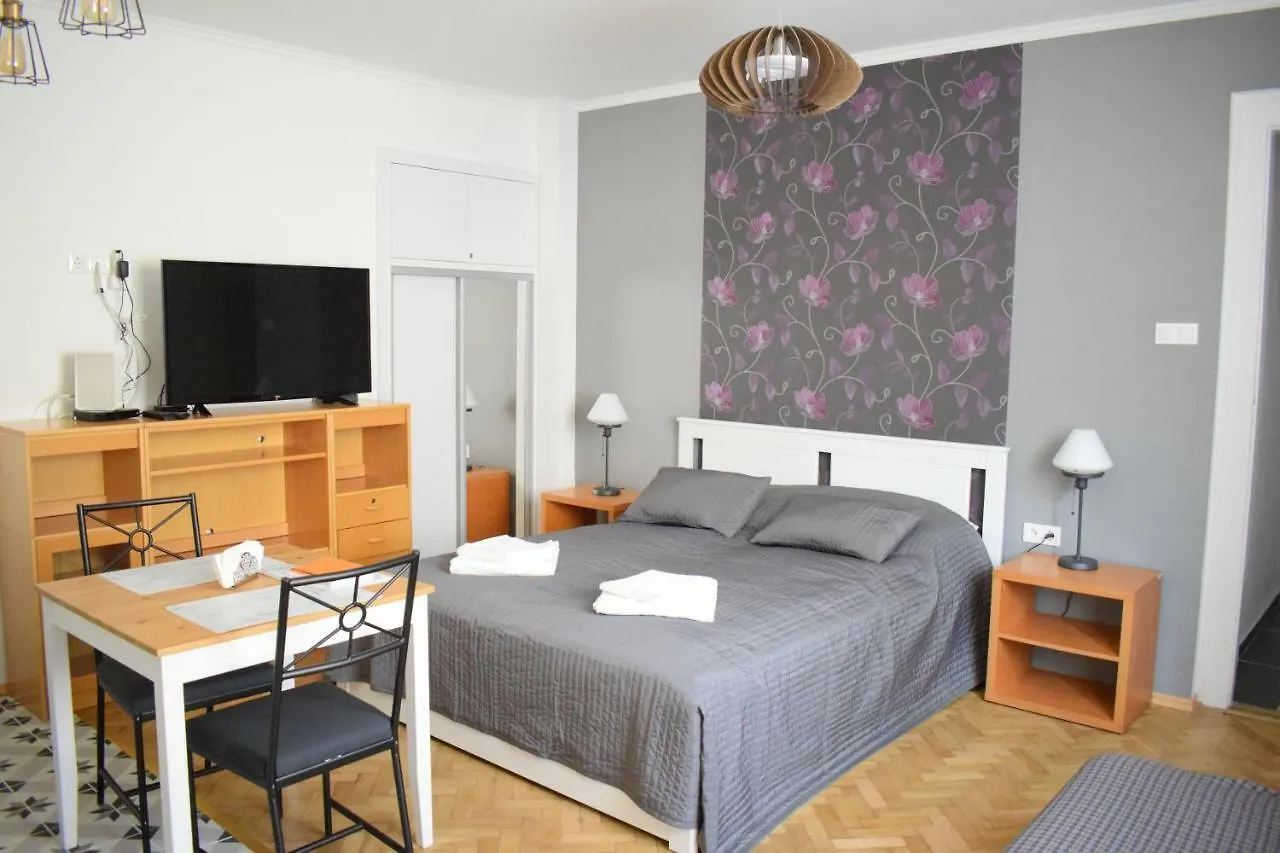 Diamond Astoria Apartments Budapest Hungría