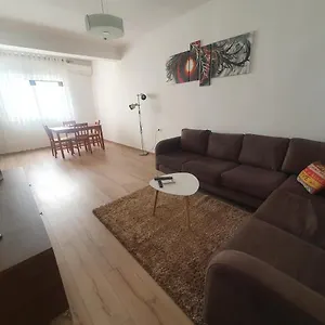 https://apartment-in-the-heart-of-tirana-bllok.albaniahotels.org