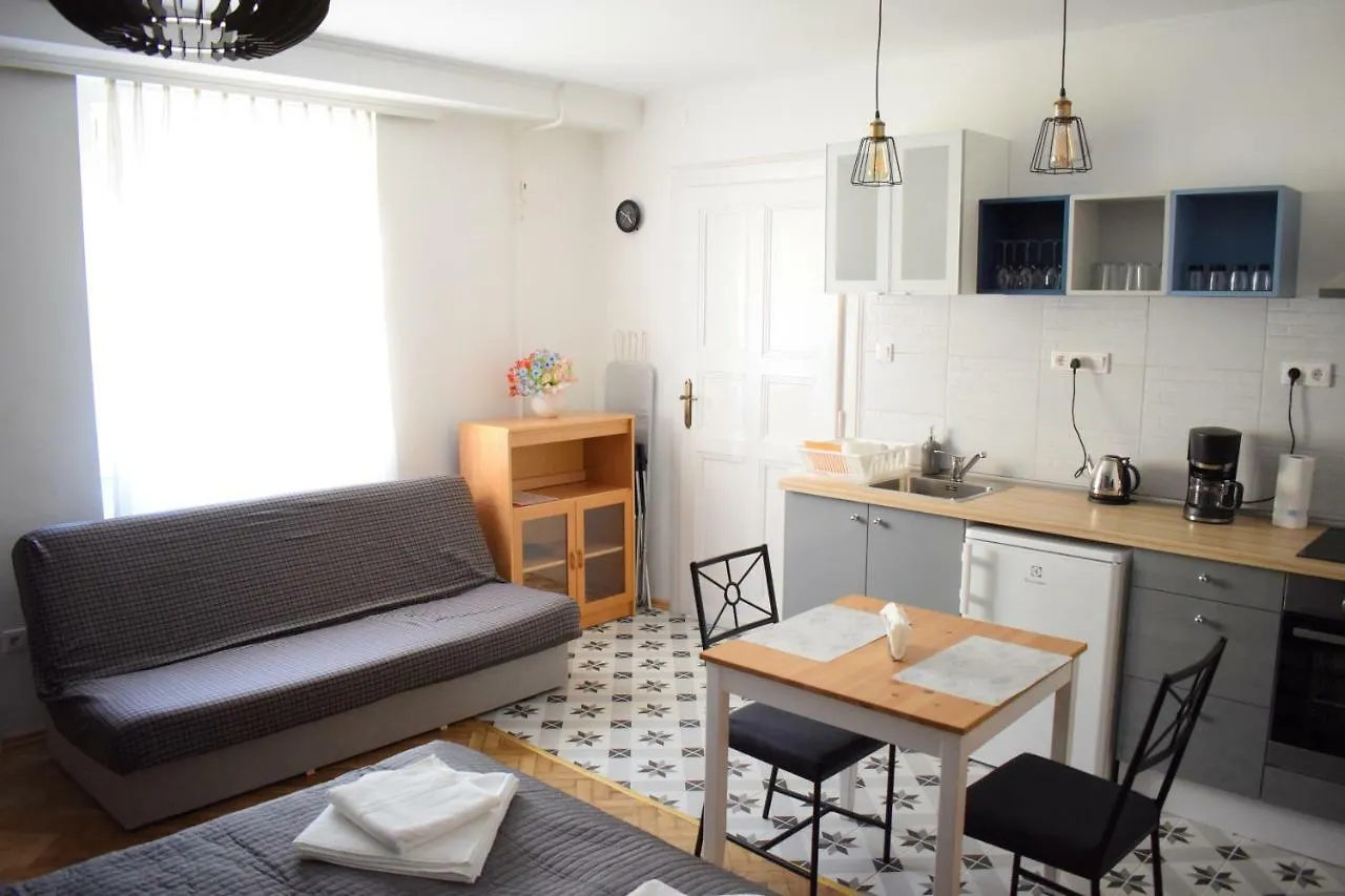 Diamond Astoria Apartments Budapest 0*,